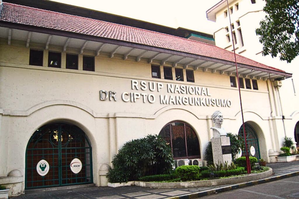 Project Lift Gedung - RS. Cipto Mangunkusumo Gedung Kirana - Jakarta Pusat Project Lift Gedung - Bank BTN - Jakarta